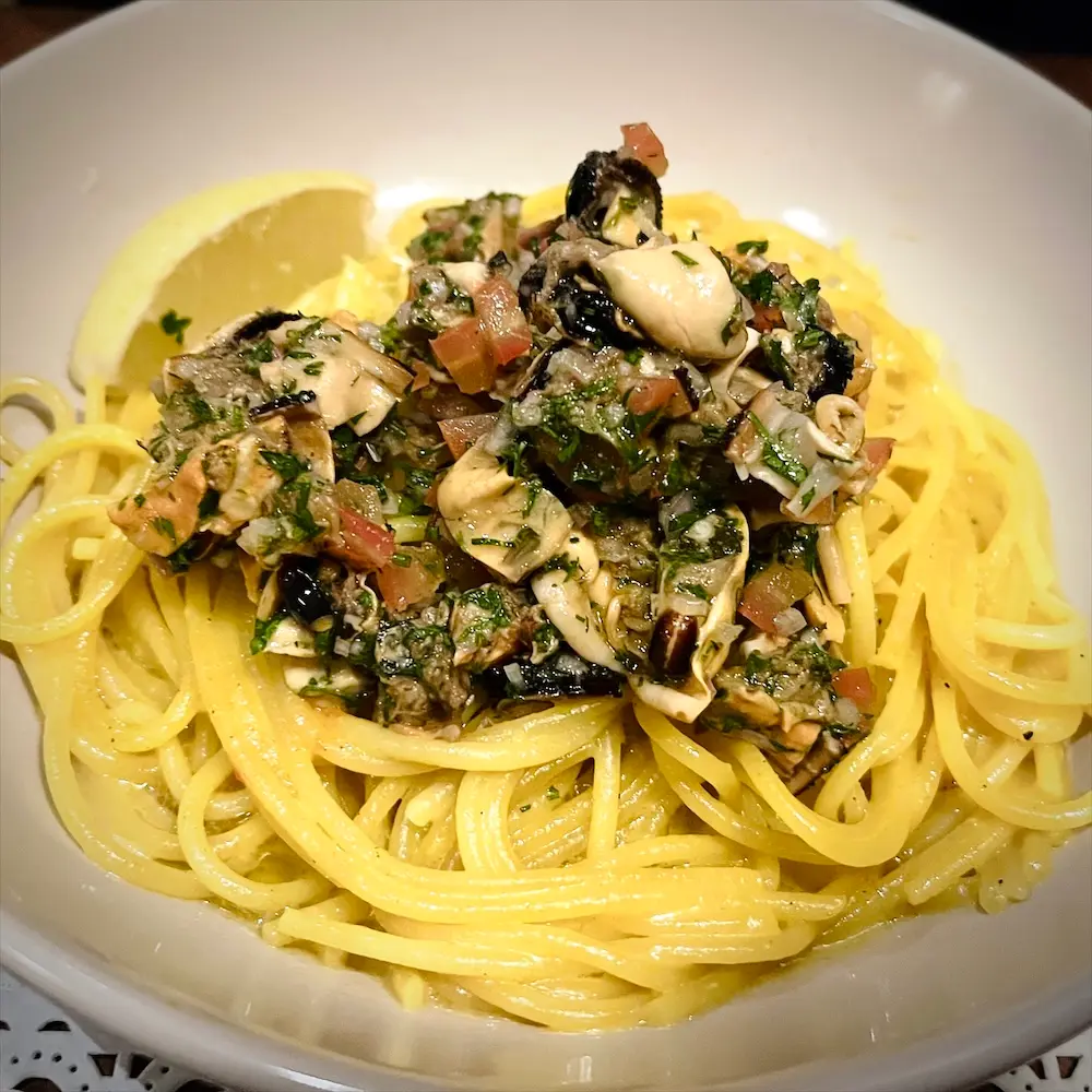 Saffron Butter Mussels Past